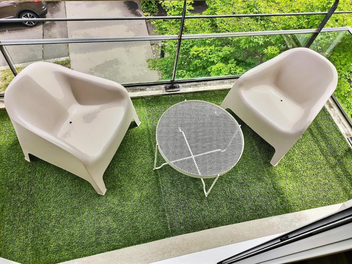 Ferienwohnung L'Ebenisterie - Sublime Type 2 Lumineux - Grand Balcon Orvault Exterior foto